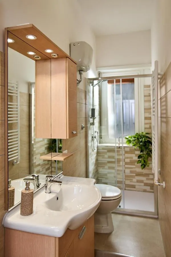 Old Fashion Pigneto - Luxurious Terrace & Comfort! Rome 0*,  Italy